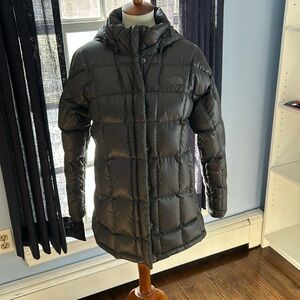 North Face puffer women’s size M gray